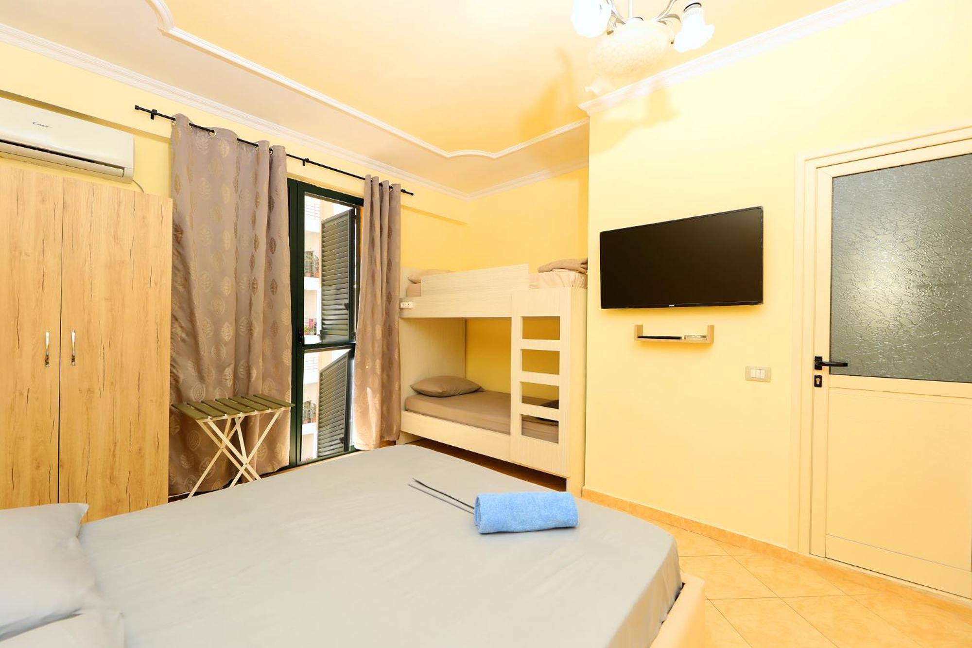 Sunny Side Apartments Vlorë Εξωτερικό φωτογραφία