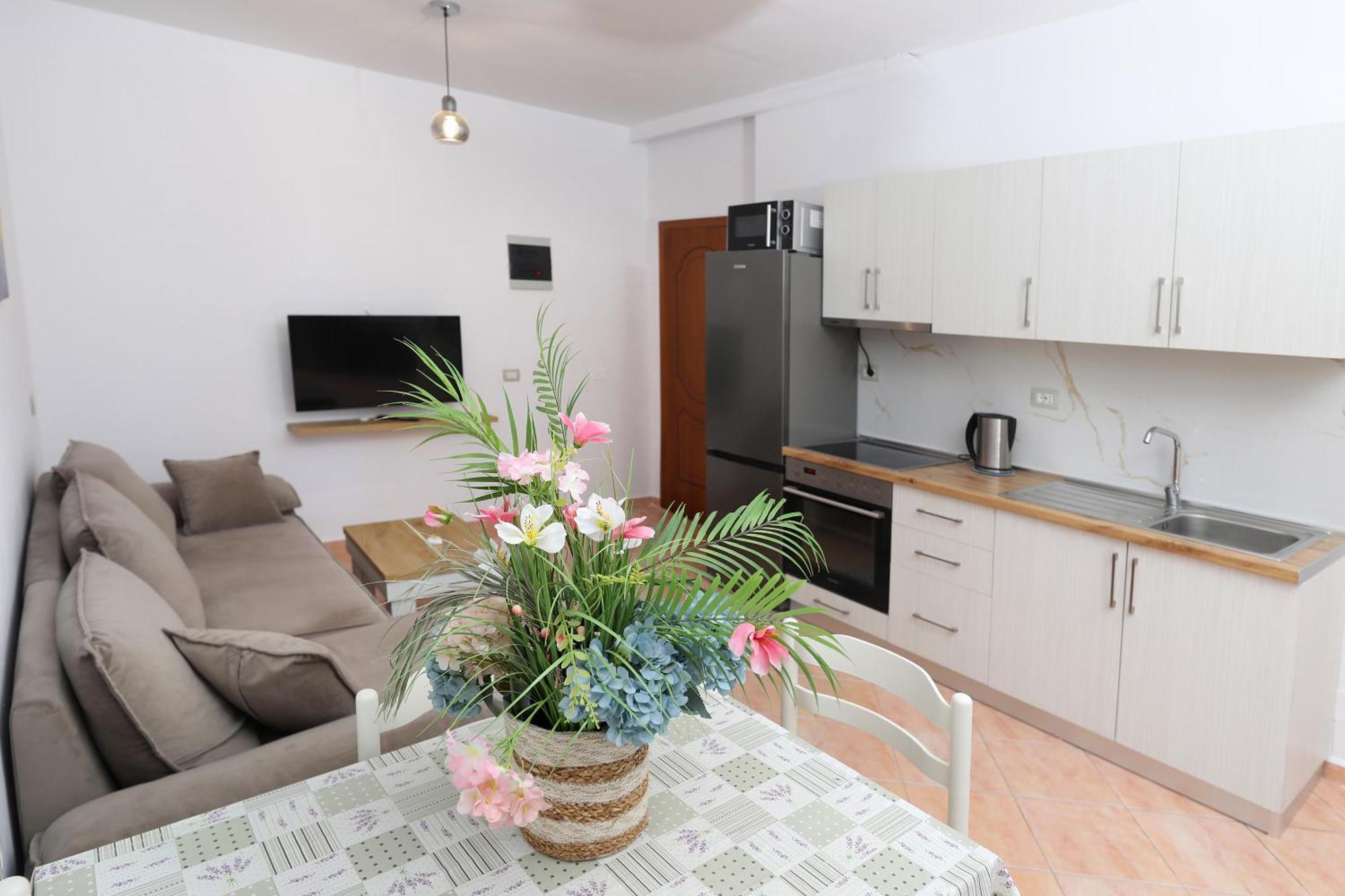 Sunny Side Apartments Vlorë Εξωτερικό φωτογραφία