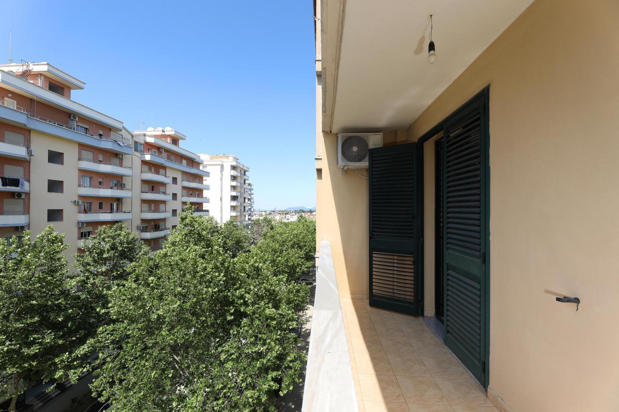 Sunny Side Apartments Vlorë Εξωτερικό φωτογραφία